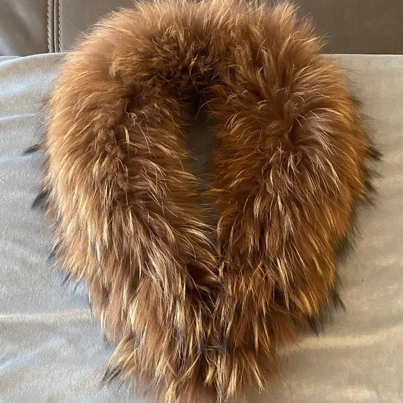 Luxurious Vintage Raccoon Genuine Fur Collar EUC - Picture 8 of 9